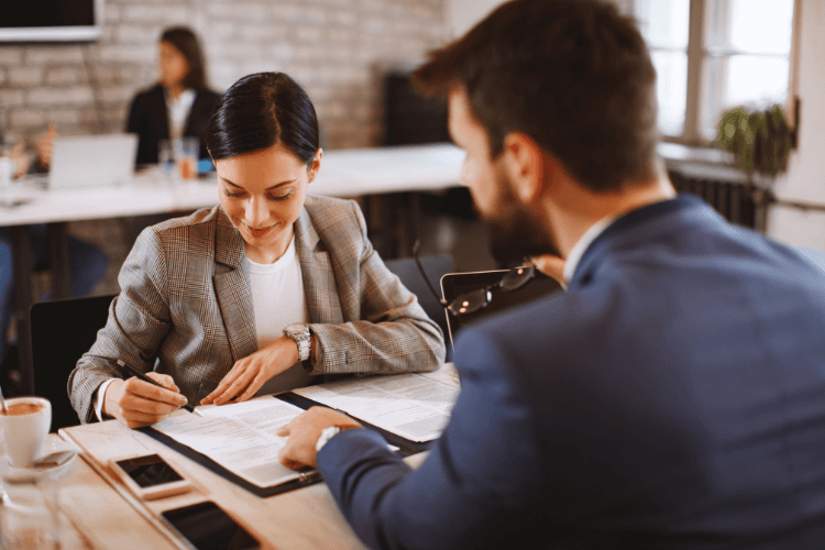 Employer of record staff signing with employee
